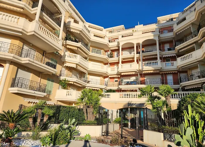 Exclusive Panoramic Sea View In Victoria Beach